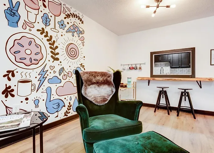 Apartment Entire In Downtown