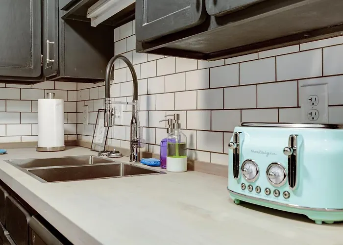 Entire In Downtown Apartment